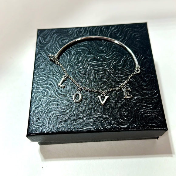 Silver L.O.V.E. Charm Bracelet - Picture 3 of 6